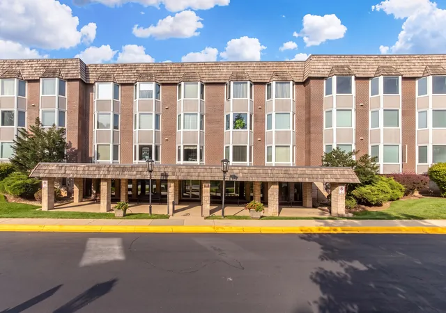 400-ascot-dr-3e-park-ridge-il-60068/hzid_28d7cb5f