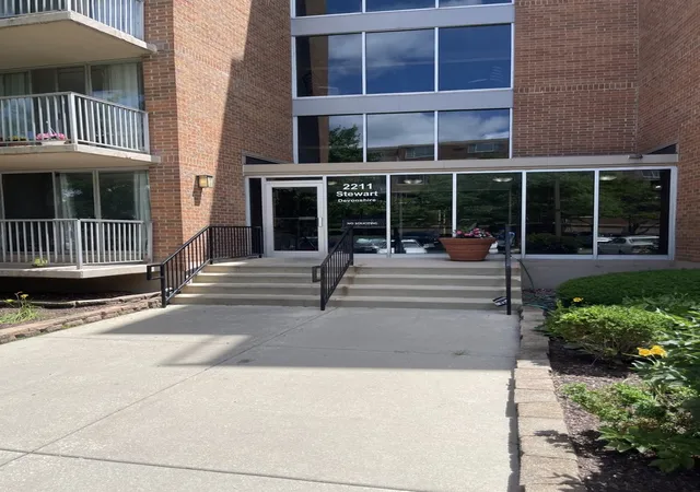 2211-s-stewart-ave-1c-lombard-il-60148/hzid_f18e53a4