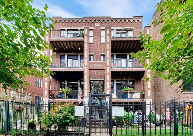 4908-n-winthrop-ave-2s-chicago-il-60640/hzid_6440e2ee