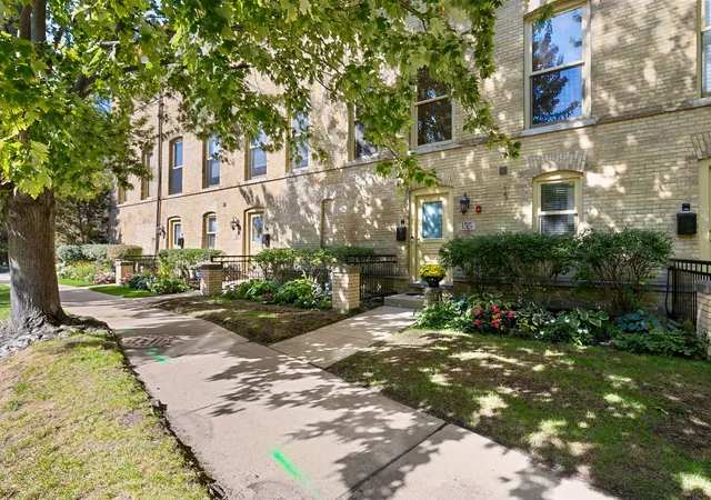 155-whistler-rd-highland-park-il-60035/hzid_55630e48