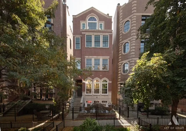 909-w-roscoe-st-1-chicago-il-60657/hzid_c81f0931