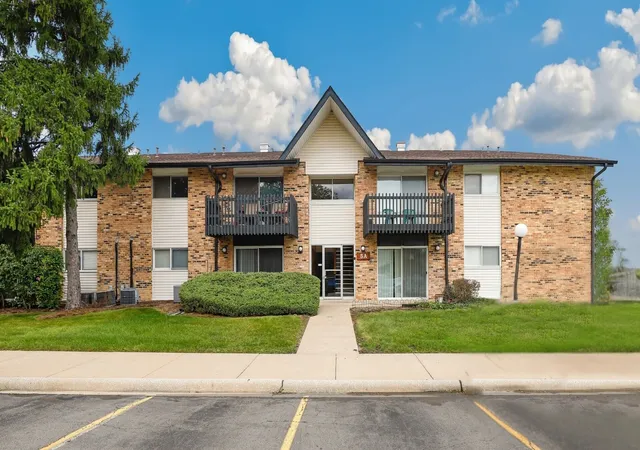 5a-kingery-quarter-5-104-willowbrook-il-60527/hzid_ba8df817