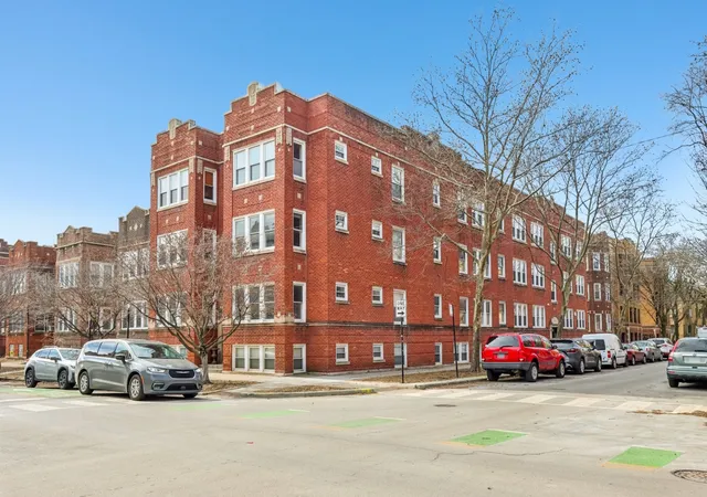 2609-w-gunnison-st-3-chicago-il-60625/hzid_bb7f7d39