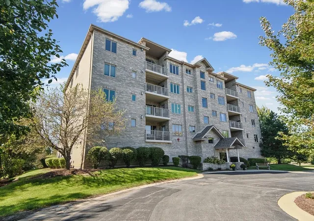 11131-waters-edge-dr-1b-orland-park-il-60467/hzid_7bdd43f7