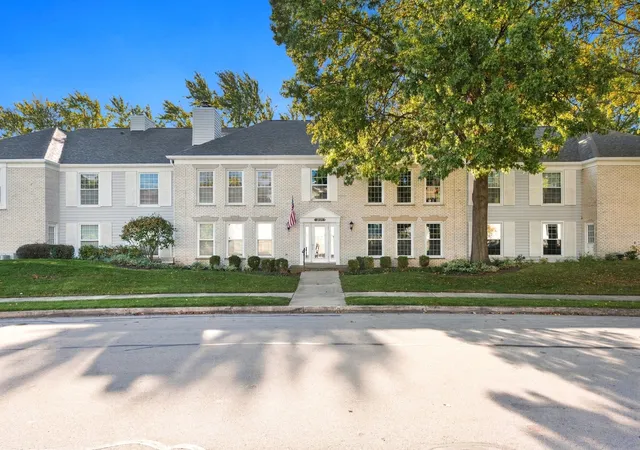 1170-spring-garden-cir-70-naperville-il-60563/hzid_fe0bb296