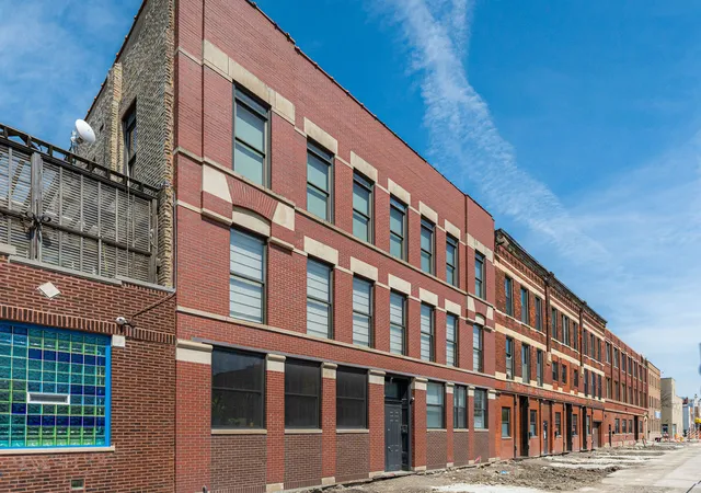 2120-w-grand-ave-d-chicago-il-60612/hzid_59ba6701