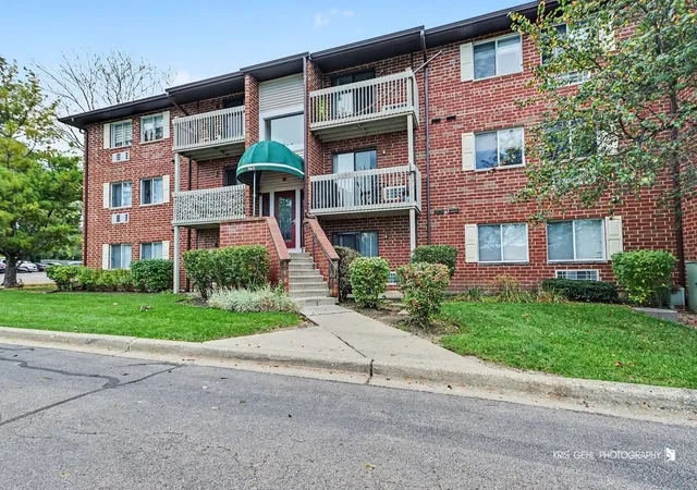 960-n-lakeside-dr-2-a-vernon-hills-il-60061/hzid_f8abf015