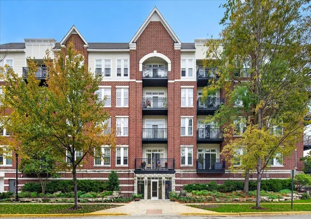 7757-van-buren-st-206-forest-park-il-60130/hzid_f7aba601