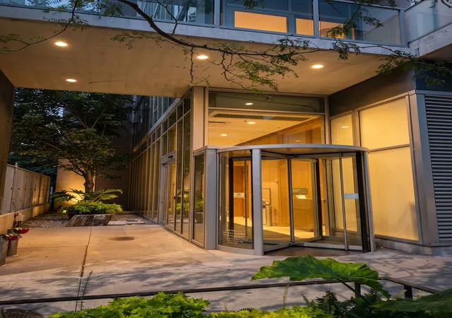 1720-s-michigan-ave-803-chicago-il-60616/hzid_5a530eaf