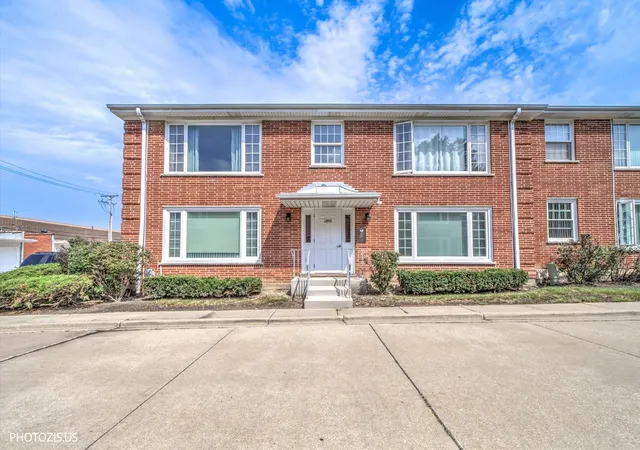 1450-plymouth-pl-2w-glenview-il-60025/hzid_144af53a