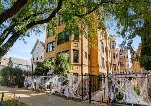 1655-n-fairfield-ave-102-chicago-il-60647/hzid_277e2fb7
