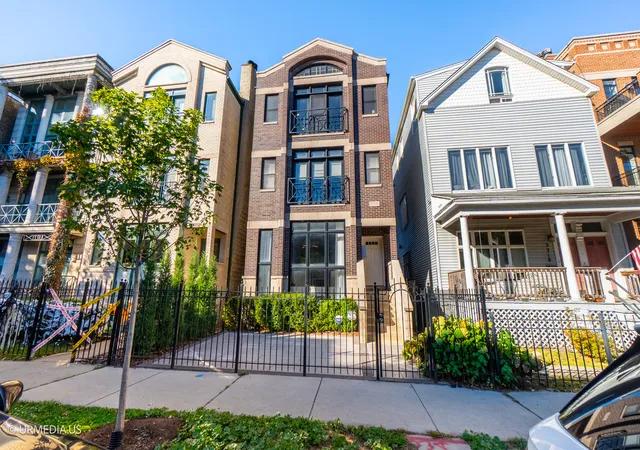 3316-n-clifton-ave-3-chicago-il-60657/hzid_05547000
