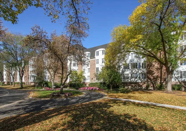 225-lake-blvd-558-buffalo-grove-il-60089/hzid_6d58069d