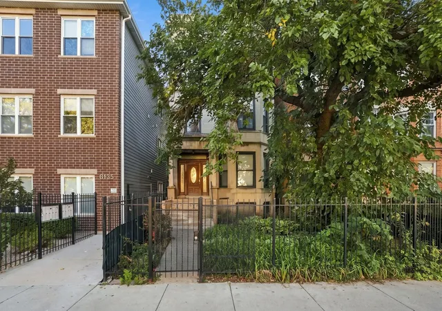 6137-s-kimbark-ave-2-chicago-il-60637/hzid_6fabf570
