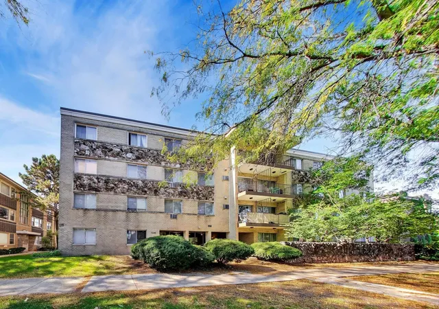 4240-n-keystone-ave-3e-chicago-il-60641/hzid_389c0459