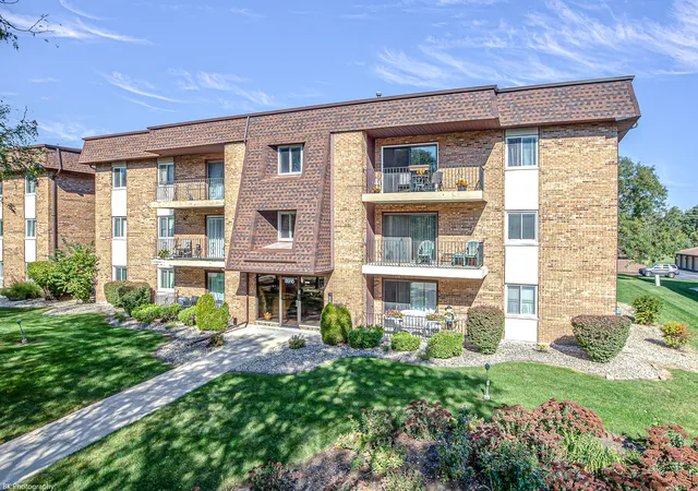 8916-w-140th-street-1nw-orland-park-il-60462/hzid_54e7d21b