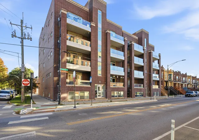2703-w-belmont-ave-4w-chicago-il-60618/hzid_39b2ce09