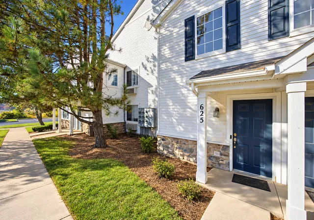 625-silverstone-dr-625-carpentersville-il-60110/hzid_1dbb1dc9