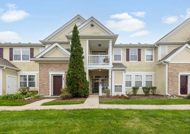2225-aurora-dr-4-pingree-grove-il-60140/hzid_23667b67