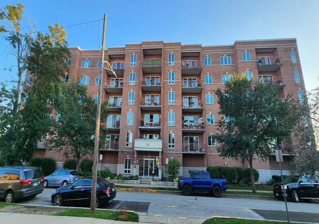 1349-e-washington-st-302-des-plaines-il-60016/hzid_f4dadc5d