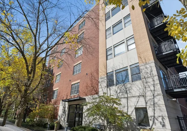 2320-w-st-paul-ave-603-chicago-il-60647/hzid_cdc03297