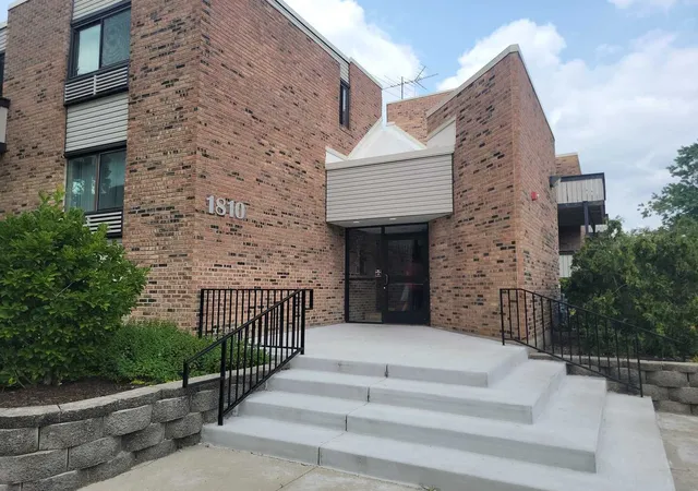 1810-hemlock-pl-204-schaumburg-il-60173/hzid_256f6450