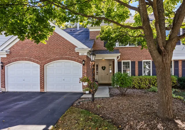 609-edinburgh-ln-b-prospect-heights-il-60070/hzid_d1a4607f