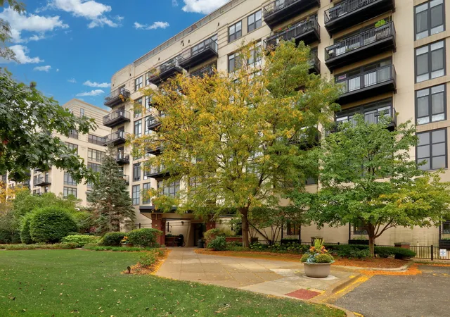 1524-s-sangamon-st-706-chicago-il-60608/hzid_7c652a52