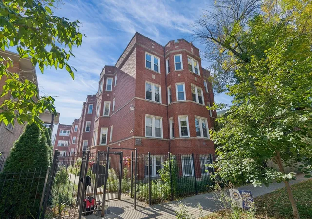 1641-w-lunt-ave-3n-chicago-il-60626/hzid_5a20c62c