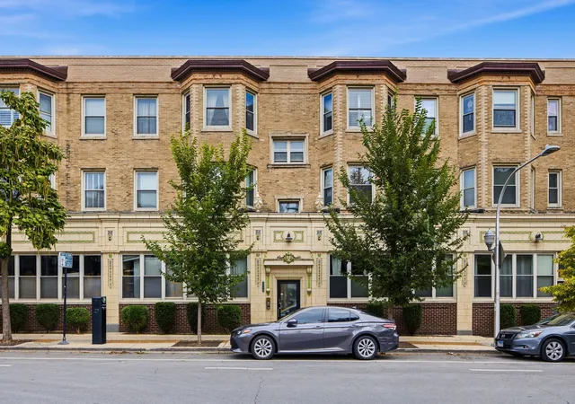 1110-w-leland-ave-1b-chicago-il-60640/hzid_d8e48e1b