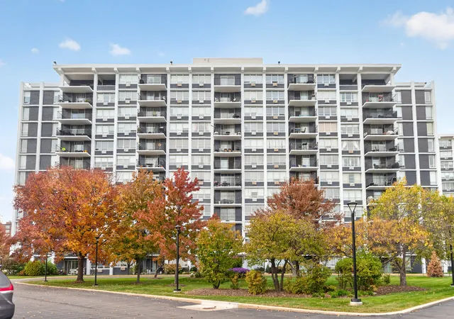 8809-w-golf-rd-9i-niles-il-60714/hzid_3cd1f8d3