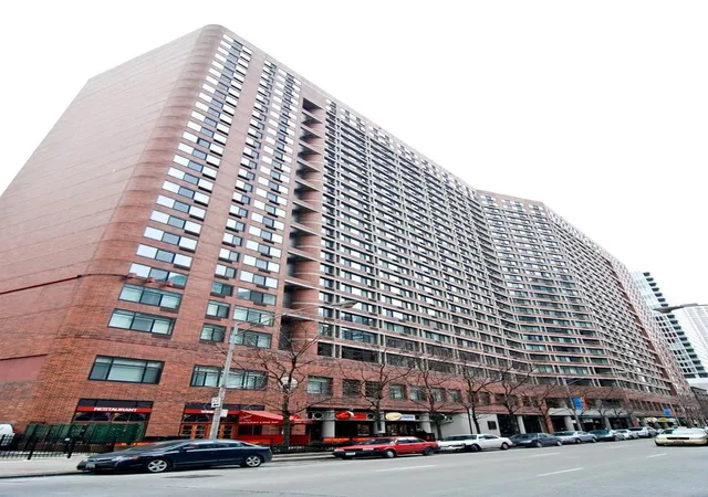 211-e-ohio-st-819-chicago-il-60611/hzid_ba20469c