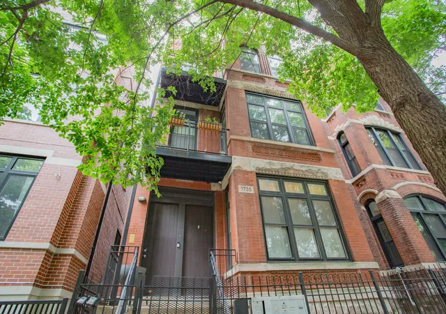 1735-w-erie-st-3n-chicago-il-60622/hzid_7fa2feee