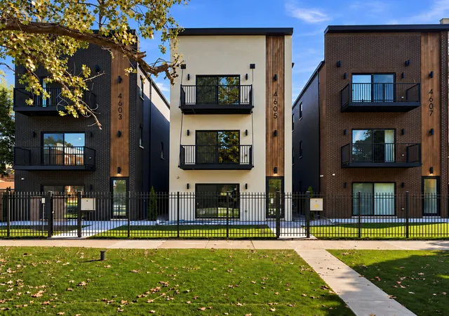 4607-s-prairie-ave-2-chicago-il-60653/hzid_37609e7b