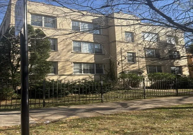 6257-n-mozart-st-3-chicago-il-60659/hzid_a422e577