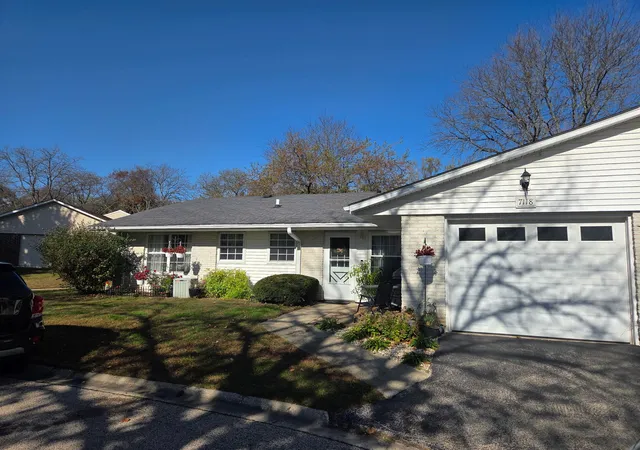 7118-lexington-ln-180-fox-lake-il-60020/hzid_428d57d1