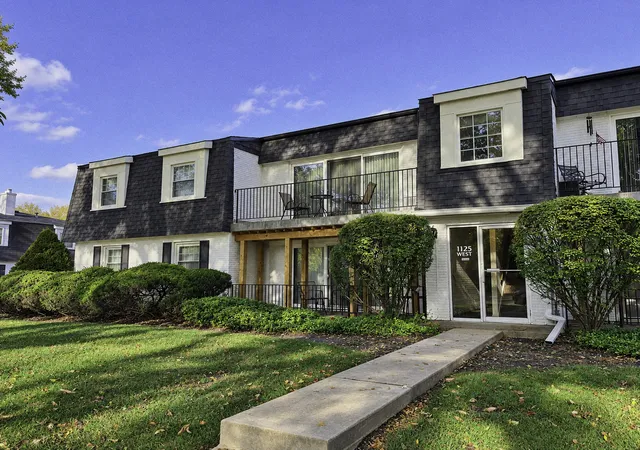 1125-royal-st-george-dr-108-naperville-il-60563/hzid_251e2f95
