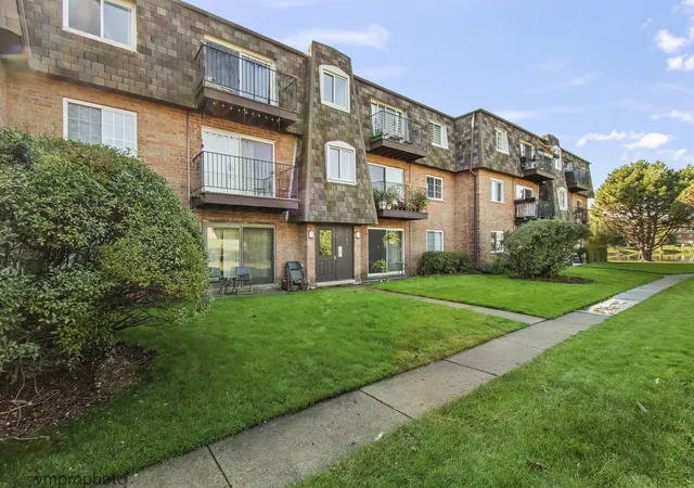9389-bay-colony-dr-3e-des-plaines-il-60016/hzid_5b55e5c3
