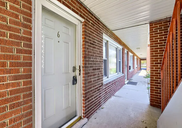 1101-e-algonquin-rd-6-arlington-heights-il-60005/hzid_c16ddbc1