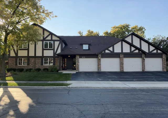 6212-n-lakepark-ln-a-willowbrook-il-60527/hzid_13f8d5d7