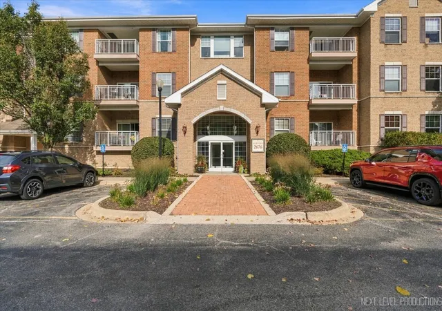 2676-stone-cir-111-geneva-il-60134/hzid_4f0d5e42