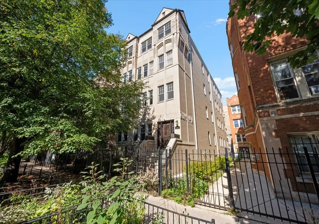 618-w-oakdale-ave-5-chicago-il-60657/hzid_67093285