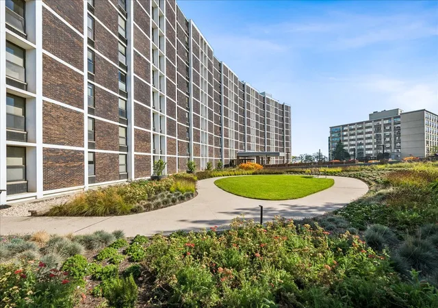 1500-sheridan-rd-8l-wilmette-il-60091/hzid_a69c694a