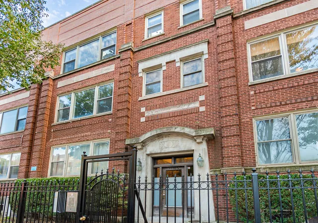 835-w-lawrence-ave-3s-chicago-il-60640/hzid_a9e1db4c