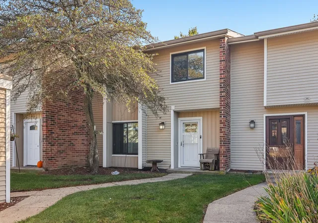1067-cascade-dr-1067-aurora-il-60506/hzid_e2729c5b