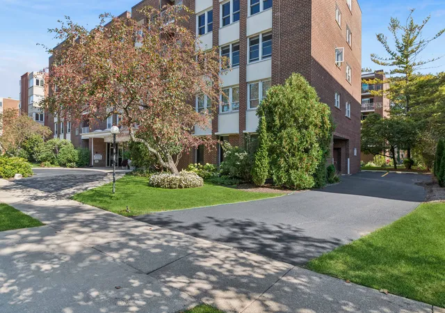 2025-sherman-ave-201-evanston-il-60201/hzid_8ab8046b