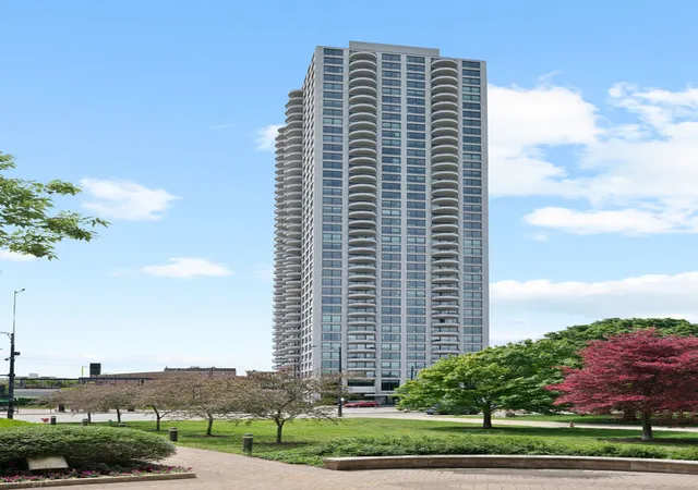 2020-n-lincoln-park-w-4k-chicago-il-60614/hzid_47a0bd66