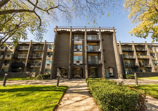6800-n-california-ave-4i-chicago-il-60645/hzid_9a8ded90