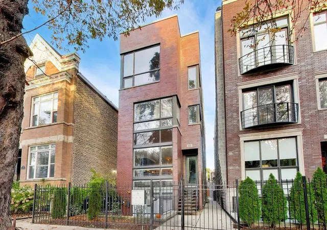 933-n-winchester-ave-3-chicago-il-60622/hzid_d8f2ccfa