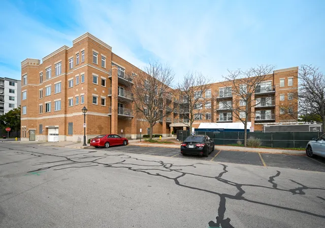 1-s-lincoln-ave-310-lombard-il-60148/hzid_0a3a1271